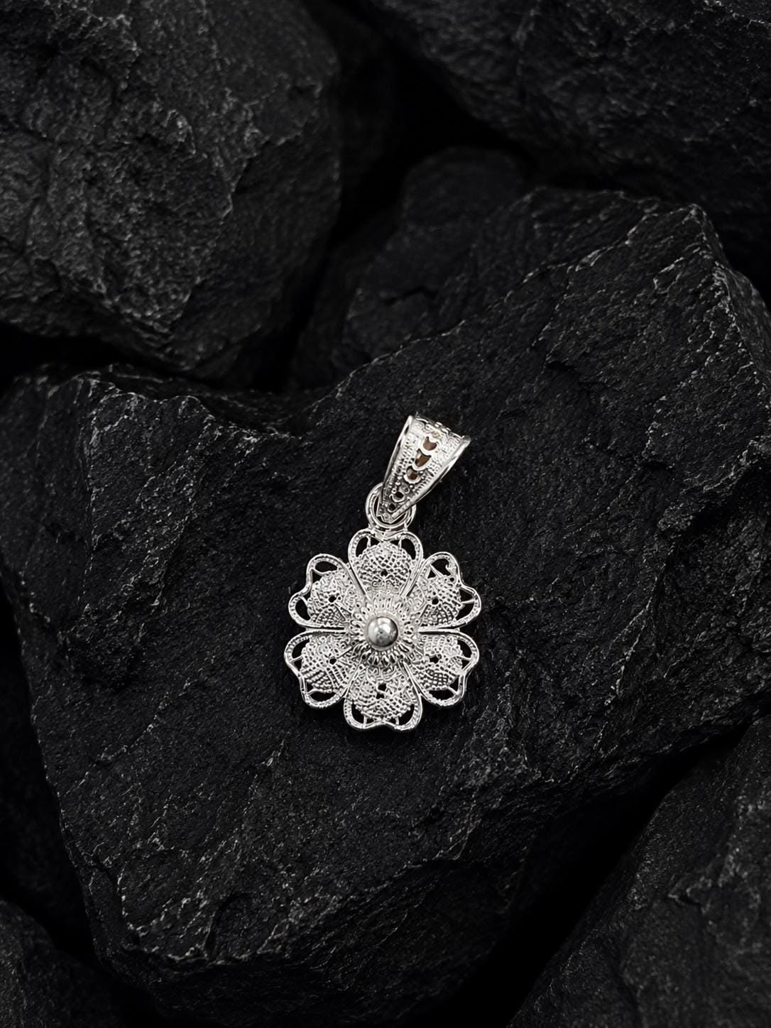 Floral Filigree Pendant